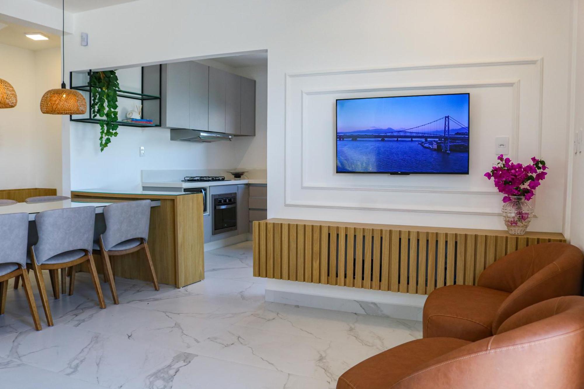 Casa A Beira-mar, Com E Vista Deslumbrante No Ribeirao Da Ilha Em * Florianopolis