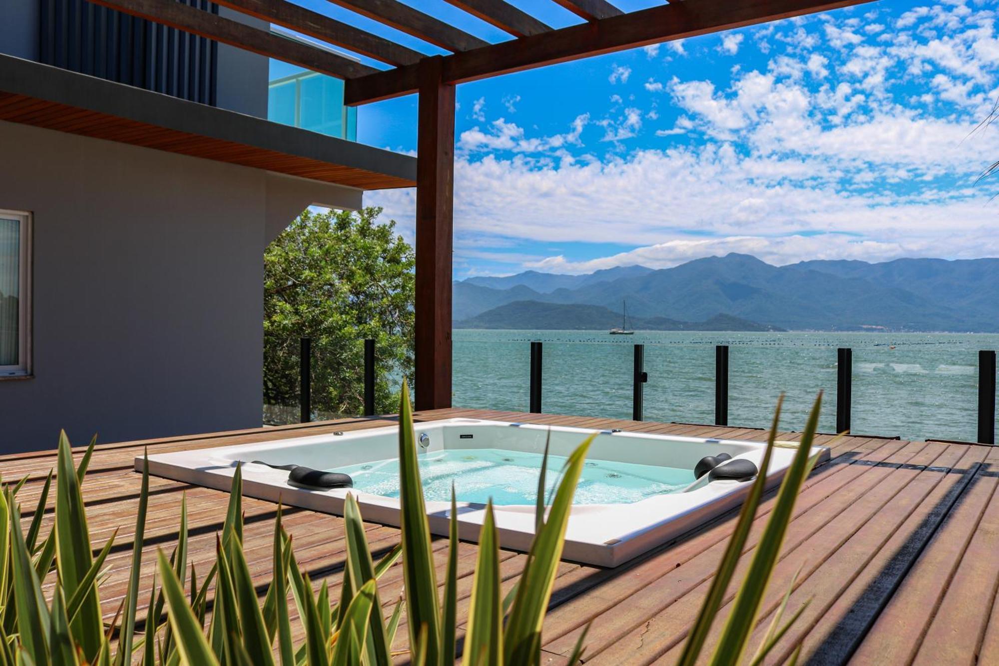 Casa de férias Casa A Beira-mar, Com E Vista Deslumbrante No Ribeirao Da Ilha Em Florianopolis