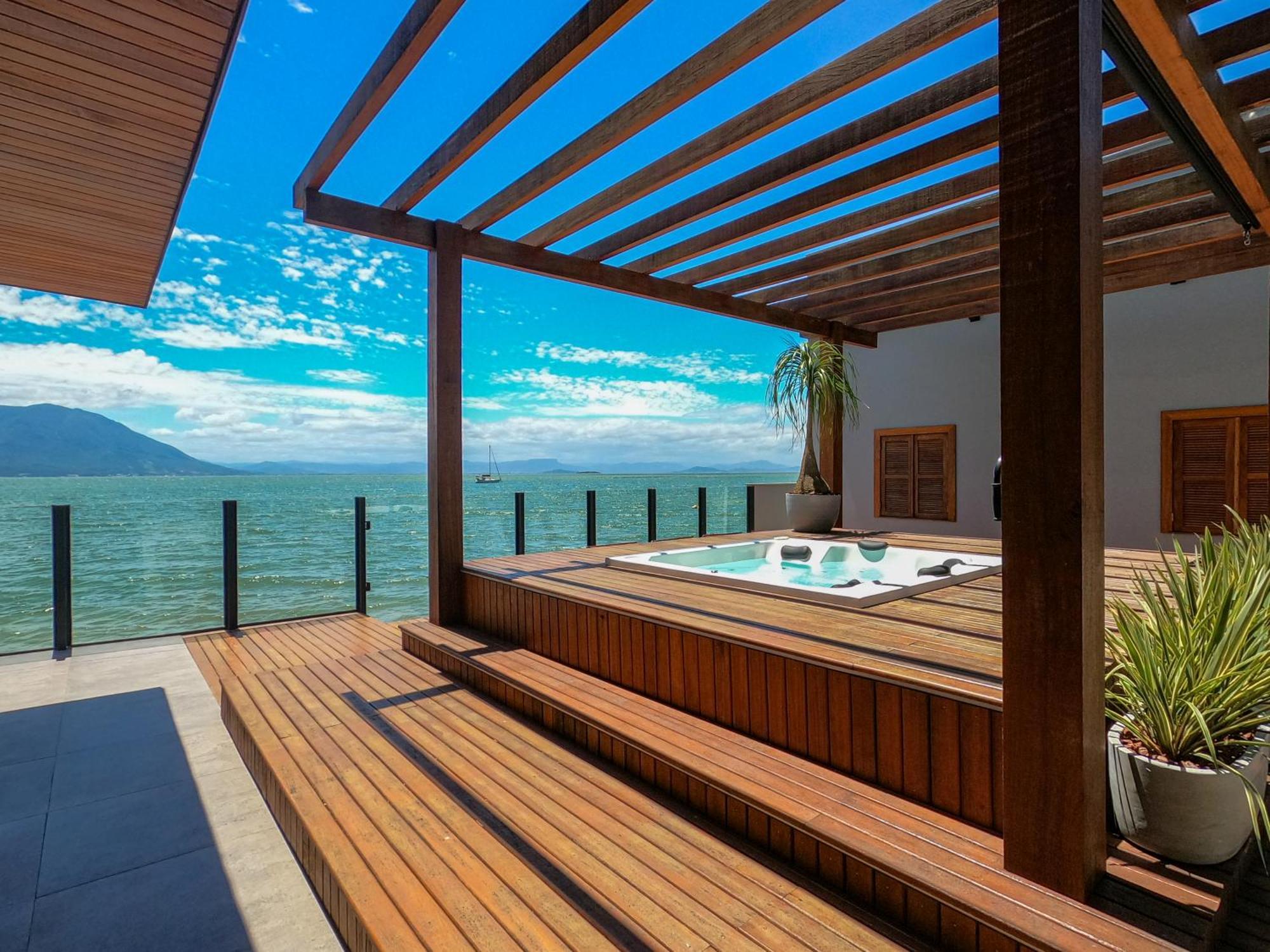 Casa de férias Casa A Beira-mar, Com E Vista Deslumbrante No Ribeirao Da Ilha Em Florianopolis
