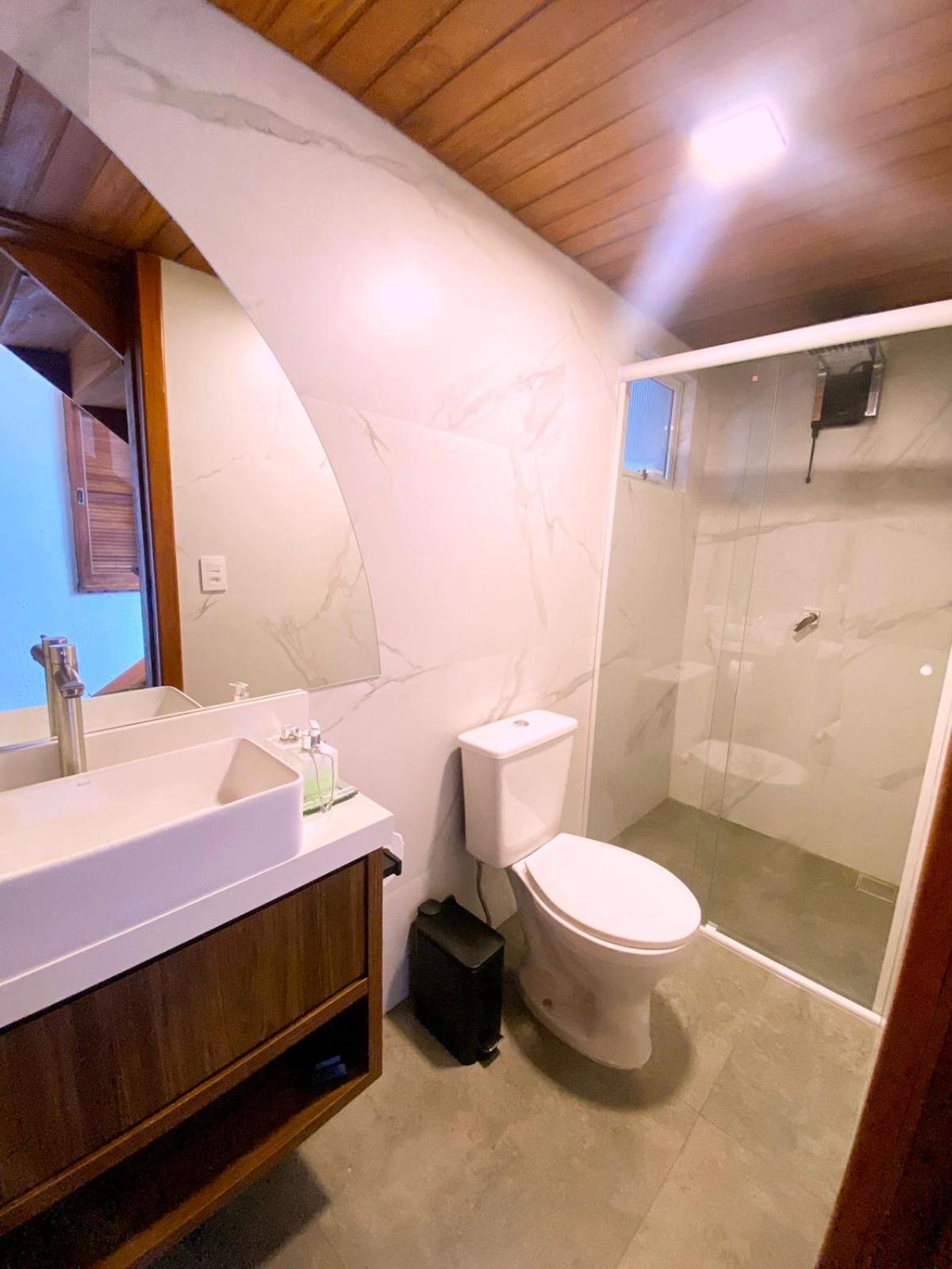 Casa A Beira-mar, Com E Vista Deslumbrante No Ribeirao Da Ilha Em * Florianopolis