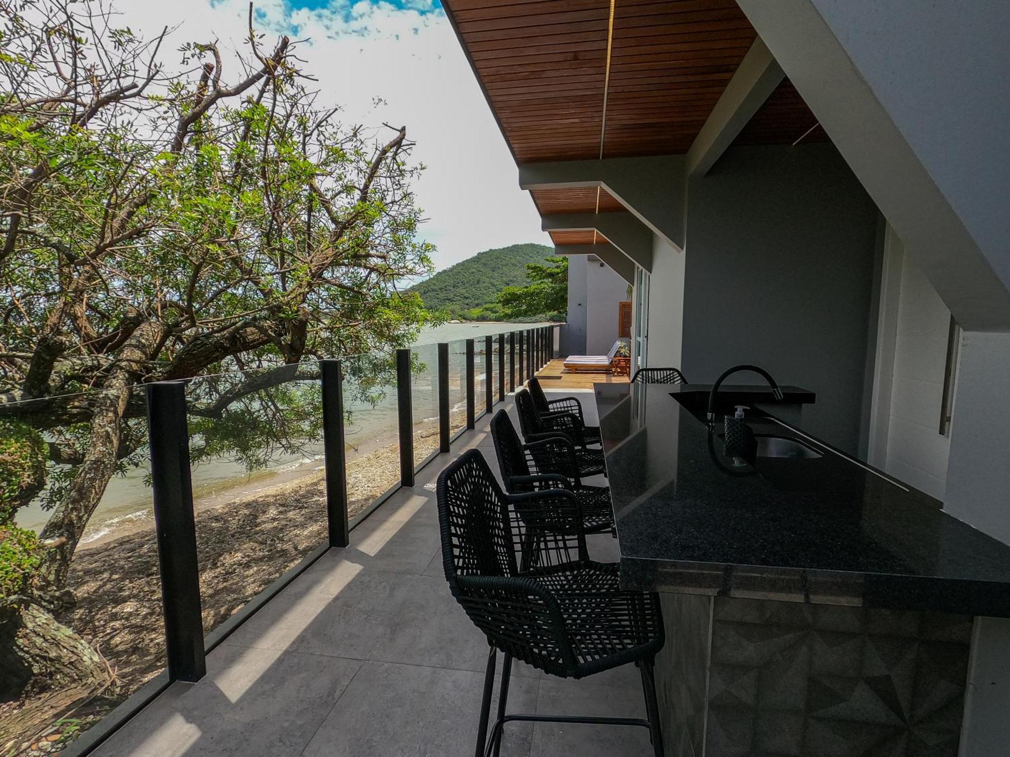 Casa de férias Casa A Beira-mar, Com E Vista Deslumbrante No Ribeirao Da Ilha Em Florianopolis